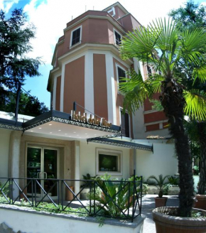  Hotel Delle Muse  Рим
